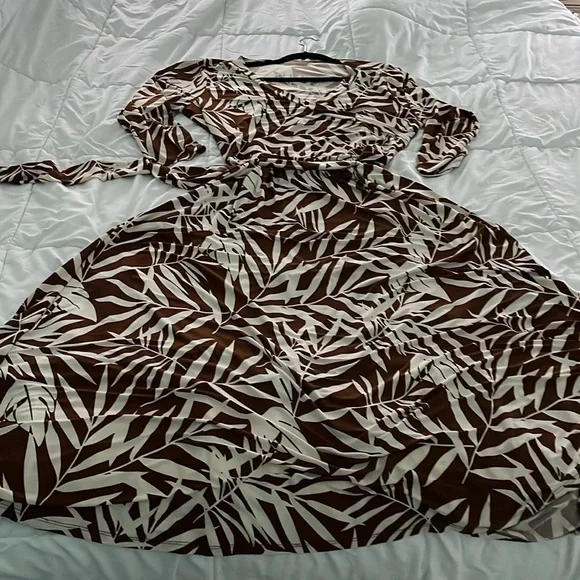 NWOT Ella Samani long sleeve maxi dress - Picture 4 of 9